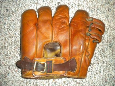 Vince DiMaggio Hutch Back.jpg