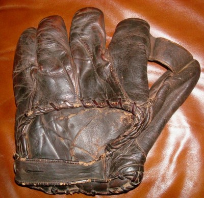 Billy Wambsganss Worth Back Art_800.jpg