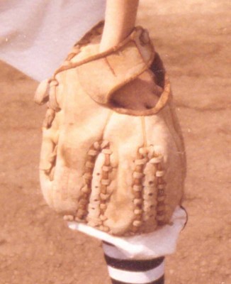 E Glove 1.jpg