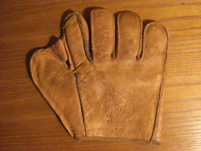 Gloves 003.jpg (136.62 KiB) Viewed 3312 times Gloves 003.jpg